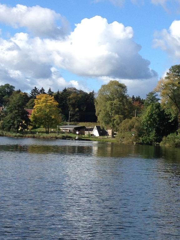 Haus Am See In Kleinzerlang Kültér fotó